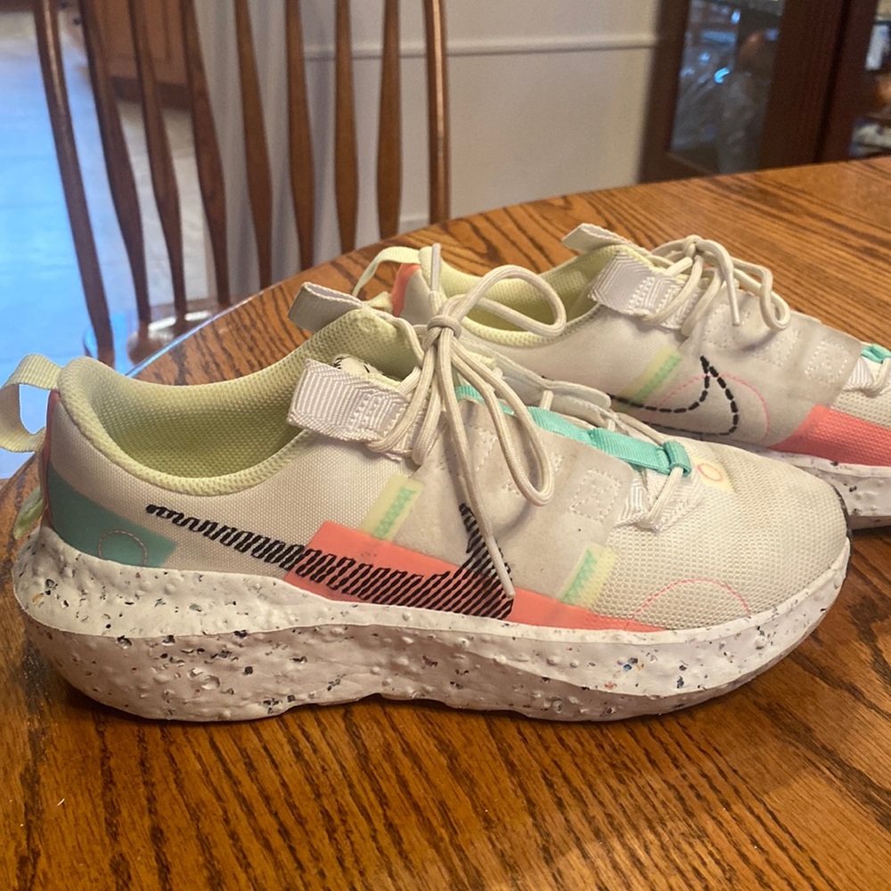 Nike Shoes Size 9